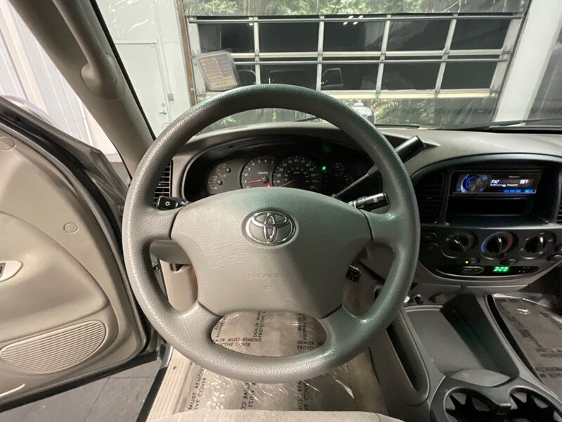 2005 Toyota Tundra SR5 4dr Access Cab 4X4 / 4.7L V8 / 95,000 MILES  LOCAL OREGON TRUCK / RUST FREE / TIMING BELT DONE / SHARP & CLEAN !! - Photo 35 - Gladstone, OR 97027