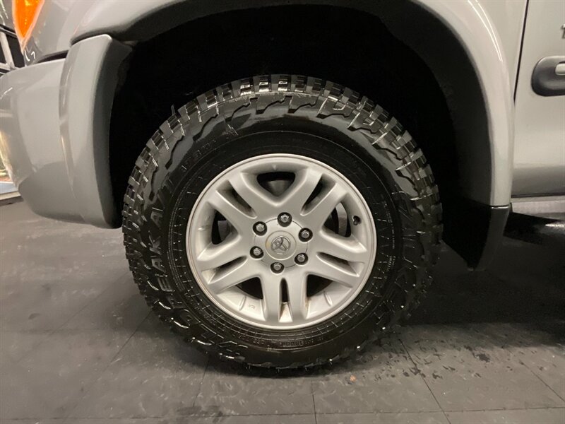 2005 Toyota Tundra SR5 4dr Access Cab 4X4 / 4.7L V8 / 95,000 MILES  LOCAL OREGON TRUCK / RUST FREE / TIMING BELT DONE / SHARP & CLEAN !! - Photo 22 - Gladstone, OR 97027