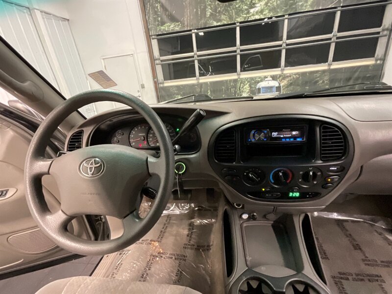 2005 Toyota Tundra SR5 4dr Access Cab 4X4 / 4.7L V8 / 95,000 MILES  LOCAL OREGON TRUCK / RUST FREE / TIMING BELT DONE / SHARP & CLEAN !! - Photo 17 - Gladstone, OR 97027