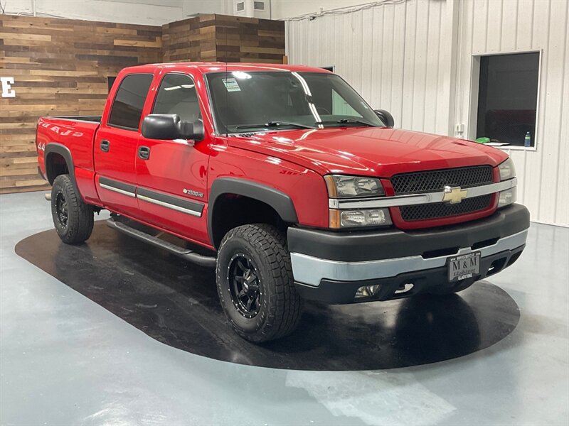 2004 Chevrolet Silverado 2500 LS Crew Cab 4X4 / 6.0L V8 / NEW WHEELS & TIRES  / LOCAL RUST FREE - Photo 2 - Gladstone, OR 97027