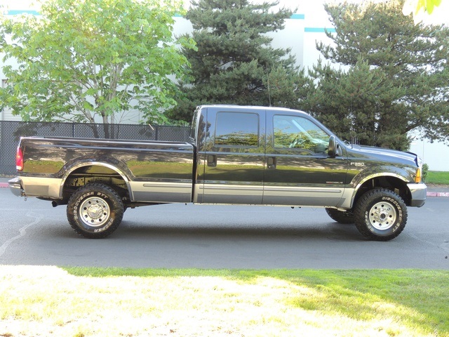 1999 Ford F-350 4X4 / CrewCab/ LongBed/ 7.3L TURBO DIESEL / LIFTED   - Photo 4 - Portland, OR 97217