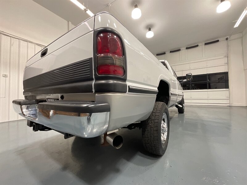 1997 Dodge Ram 2500 Laramie SLT 4X4 / 5.9L CUMMINS DIESEL 12-VALVE  / LOCAL w. ZERO RUST / 146K MILES - Photo 53 - Gladstone, OR 97027