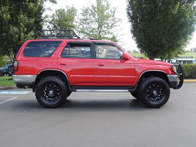 1998 Toyota 4Runner 4WD V6 3.4L / 5 SPEED MANUAL / LIFTED / 91K MILES   - Photo 4 - Portland, OR 97217