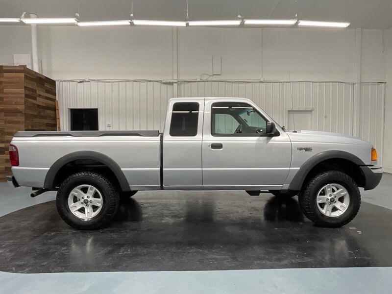 2002 Ford Ranger XLT 4X4 / 4.0L V6 / 5-SPEED MANUAL / LOCAL  / ZERO RUST - Photo 4 - Gladstone, OR 97027