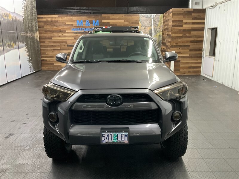 2019 Toyota 4Runner SR5 Premium 4X4 / 3RD ROW SEAT / CUSTOM LIFTED  NEW SUSPENSION LIFT KIT + NEW BF GOODRICH TIRES + NEW TRD WHEELS + NEW LUGGAGE RACK / 1-OWNER LOCAL - Photo 5 - Gladstone, OR 97027