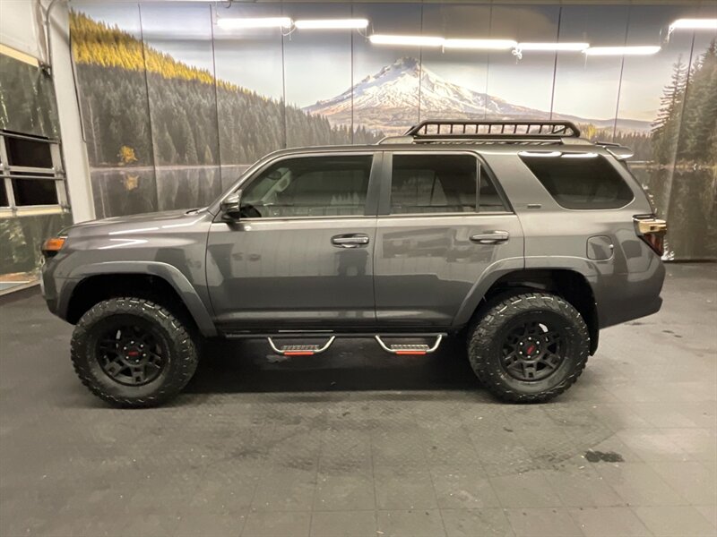 2019 Toyota 4Runner SR5 Premium 4X4 / 3RD ROW SEAT / CUSTOM LIFTED  NEW SUSPENSION LIFT KIT + NEW BF GOODRICH TIRES + NEW TRD WHEELS + NEW LUGGAGE RACK / 1-OWNER LOCAL - Photo 3 - Gladstone, OR 97027