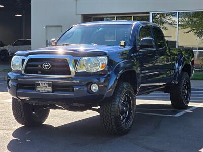 2005 Toyota Tacoma V6 4.0L / 4X4 / ACCESS CAB / LONG BED / NEW LIFT  / NEW TIRES / FUEL WHEELS / ZERO RUST / SERVICE RECORDS Truck