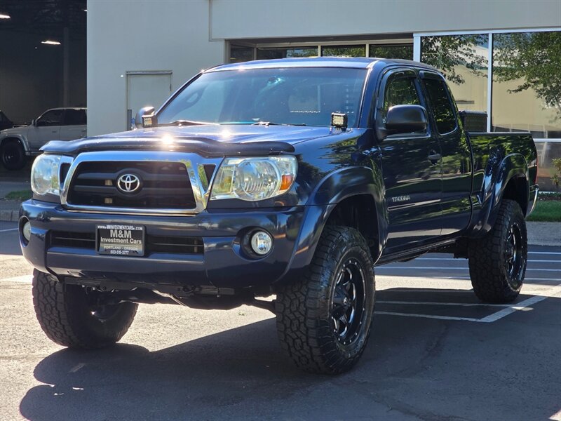 2005 Toyota Tacoma V6 4.0L / 4X4 / ACCESS CAB / LONG BED / NEW LIFT  / NEW TIRES / FUEL WHEELS / ZERO RUST / SERVICE RECORDS - Photo 1 - Portland, OR 97217