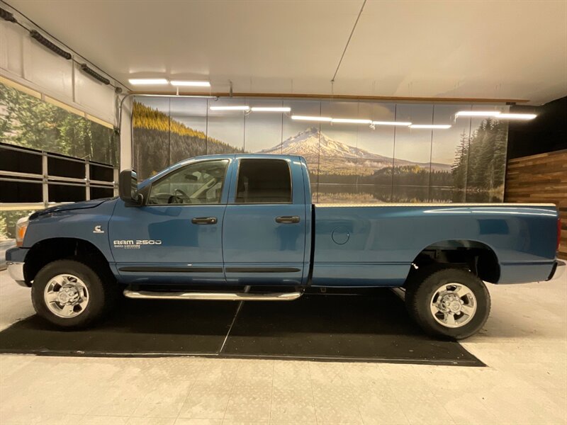 2006 Dodge Ram 2500 Big Horn 4X4 / 5.9L CUMMINS DIESEL/ 6-SPEED MANUAL  / LONG BED / REAR AIRBAGS / LOCAL OREGON TRUCK / RUST FREE / ONLY 113,000 MILES - Photo 3 - Gladstone, OR 97027