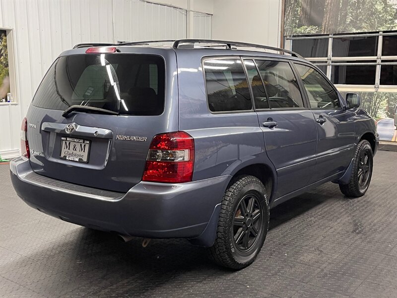 2004 Toyota Highlander Sport Utility AWD /   - Photo 8 - Gladstone, OR 97027