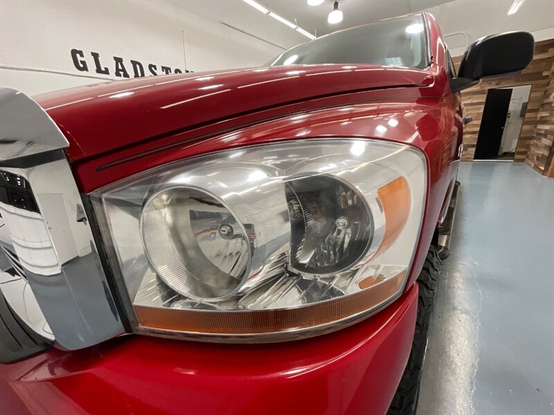 2006 Dodge Ram 1500 Laramie MEGACAB 4X4 / 5.7L V8 HEMI /Leather Heated   - Photo 26 - Gladstone, OR 97027