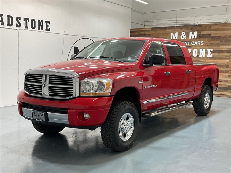 2006 Dodge Ram 1500 Laramie MEGACAB 4X4 / 5.7L V8 HEMI /Leather Heated   - Photo 1 - Gladstone, OR 97027