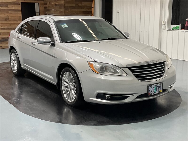 2012 Chrysler 200 Series Limited Sedan / V6 / Leather Navigation Sunroof   - Photo 48 - Gladstone, OR 97027