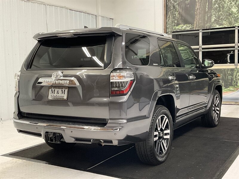 2016 Toyota 4Runner Limited 4X4 / 3RD ROW SEAT / 1-OWNER / LOADED  / Leather , Heated & Cooled Seats / Sunroof / Navigation / SHARP & CLEAN !! - Photo 8 - Gladstone, OR 97027