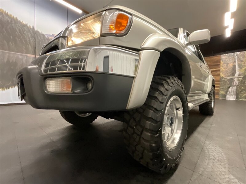 2002 Toyota 4Runner SR5 V6 4X4 / Leather   - Photo 9 - Gladstone, OR 97027