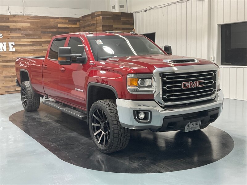 2018 GMC Sierra 3500 SLE Crew Cab 4X4 / 6.6L DURAMAX DIESEL / Leather  / LONG BED / RUST FREE - Photo 3 - Gladstone, OR 97027