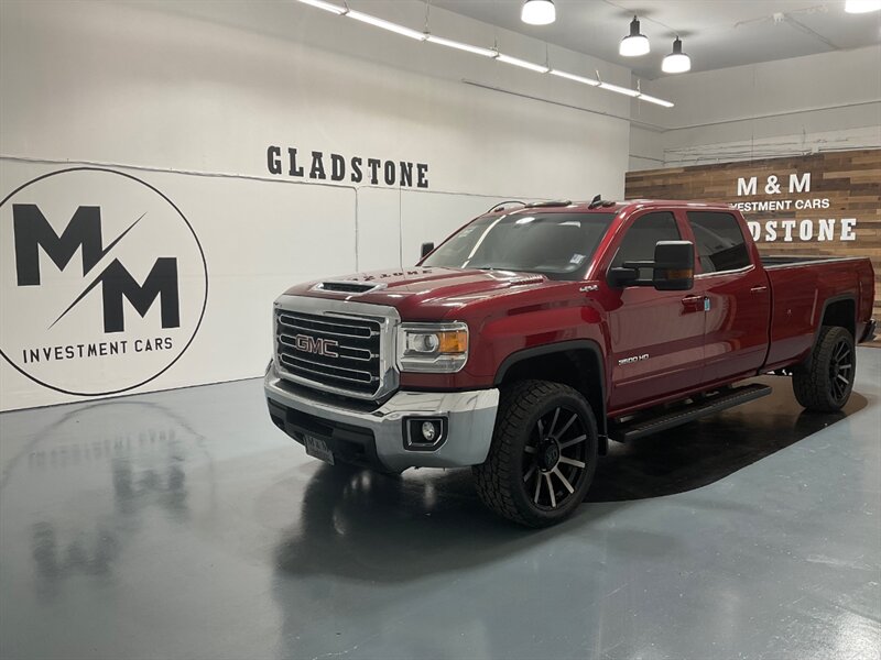 2018 GMC Sierra 3500 SLE Crew Cab 4X4 / 6.6L DURAMAX DIESEL / Leather  / LONG BED / RUST FREE - Photo 1 - Gladstone, OR 97027