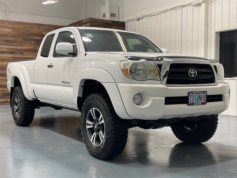 2006 Toyota Tacoma V6 Access Cab TRD OFF RD 4X4 /6-SPEED / LIFTED / NEW LIFT + NEW GOODYEAR TIRES + WHEELS / 1-OWNER LOCAL / ZERO RUST - Photo 55 - Gladstone, OR 97027