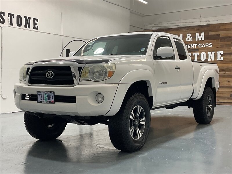 2006 Toyota Tacoma V6 Access Cab TRD OFF RD 4X4 /6-SPEED / LIFTED / NEW LIFT + NEW GOODYEAR TIRES + WHEELS / 1-OWNER LOCAL / ZERO RUST - Photo 54 - Gladstone, OR 97027