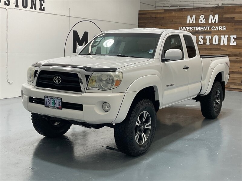 2006 Toyota Tacoma V6 Access Cab TRD OFF RD 4X4 /6-SPEED / LIFTED / NEW LIFT + NEW GOODYEAR TIRES + WHEELS / 1-OWNER LOCAL / ZERO RUST - Photo 1 - Gladstone, OR 97027