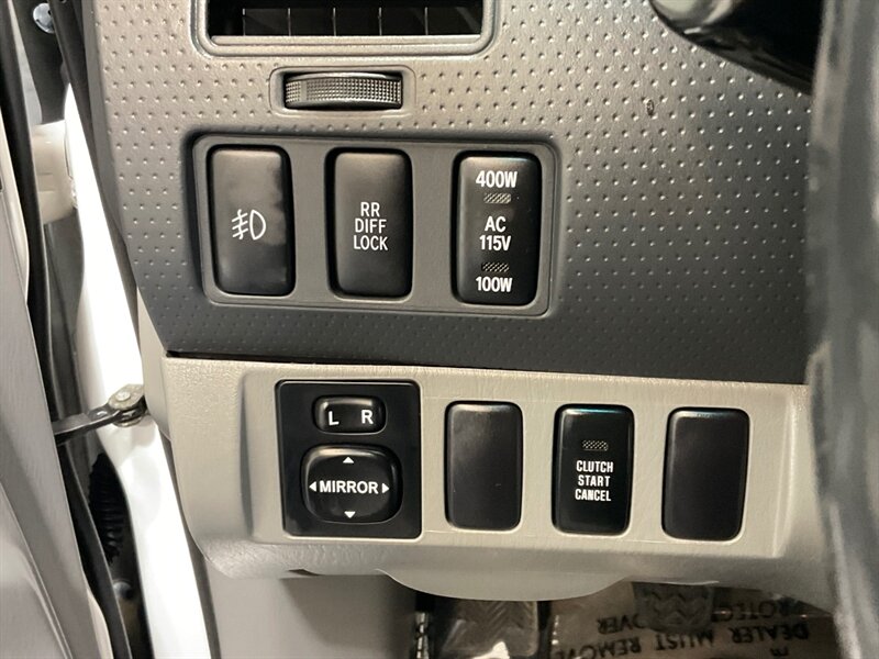 2006 Toyota Tacoma V6 Access Cab TRD OFF RD 4X4 /6-SPEED / LIFTED / NEW LIFT + NEW GOODYEAR TIRES + WHEELS / 1-OWNER LOCAL / ZERO RUST - Photo 20 - Gladstone, OR 97027