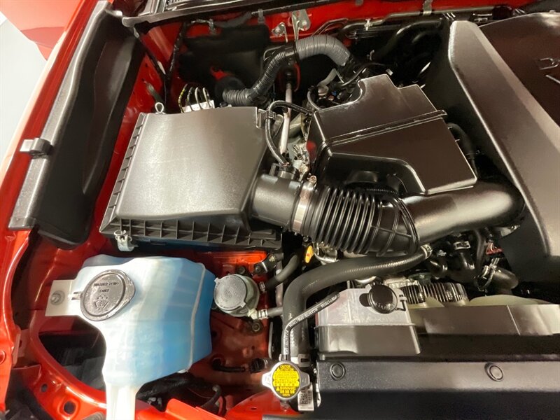 2017 Toyota Tacoma TRD Sport 4X4 / V6 / LIFT w. NEW WHEELS & TIRES /Sunroof / Heated Seats ./ Blind Spot Alert / Navigation & Backup Camera / ZERO RUST - Photo 61 - Gladstone, OR 97027