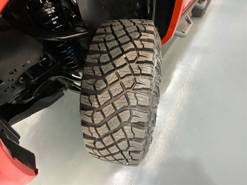 2017 Toyota Tacoma TRD Sport 4X4 / V6 / LIFT w. NEW WHEELS & TIRES /Sunroof / Heated Seats ./ Blind Spot Alert / Navigation & Backup Camera / ZERO RUST - Photo 24 - Gladstone, OR 97027