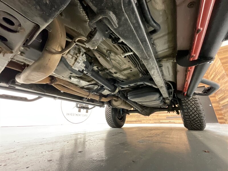 2017 Toyota Tacoma TRD Sport 4X4 / V6 / LIFT w. NEW WHEELS & TIRES /Sunroof / Heated Seats ./ Blind Spot Alert / Navigation & Backup Camera / ZERO RUST - Photo 64 - Gladstone, OR 97027