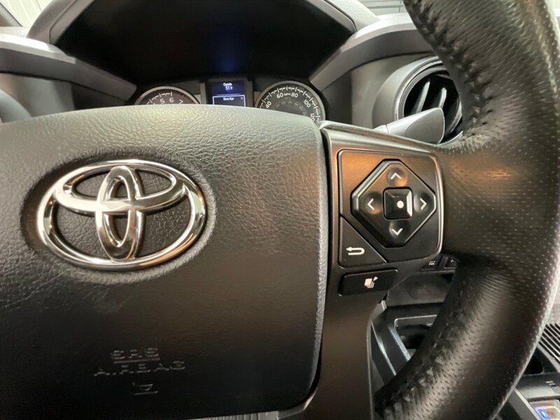 2017 Toyota Tacoma TRD Sport 4X4 / V6 / LIFT w. NEW WHEELS & TIRES /Sunroof / Heated Seats ./ Blind Spot Alert / Navigation & Backup Camera / ZERO RUST - Photo 56 - Gladstone, OR 97027