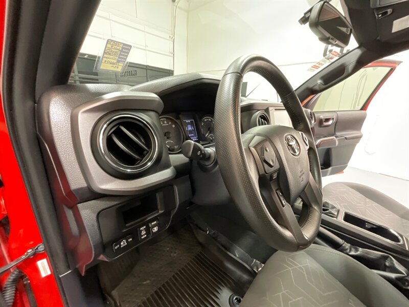 2017 Toyota Tacoma TRD Sport 4X4 / V6 / LIFT w. NEW WHEELS & TIRES /Sunroof / Heated Seats ./ Blind Spot Alert / Navigation & Backup Camera / ZERO RUST - Photo 40 - Gladstone, OR 97027