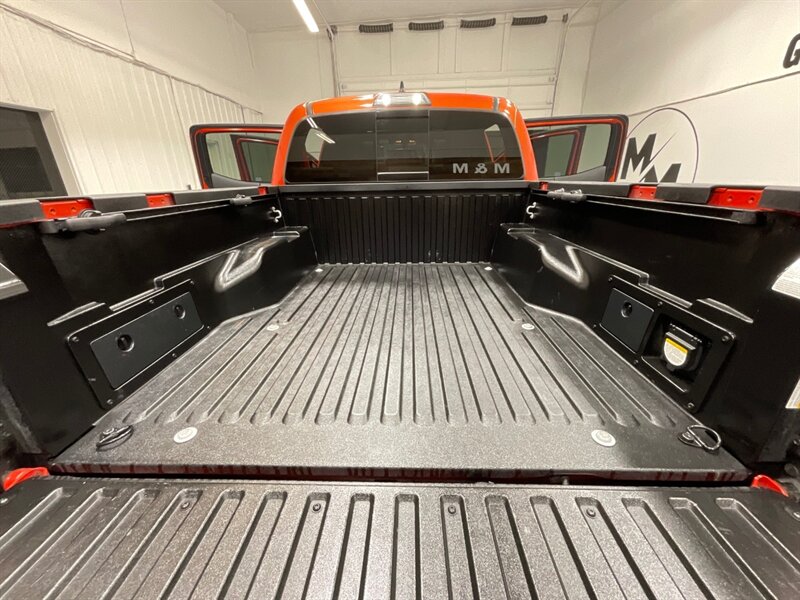 2017 Toyota Tacoma TRD Sport 4X4 / V6 / LIFT w. NEW WHEELS & TIRES /Sunroof / Heated Seats ./ Blind Spot Alert / Navigation & Backup Camera / ZERO RUST - Photo 54 - Gladstone, OR 97027