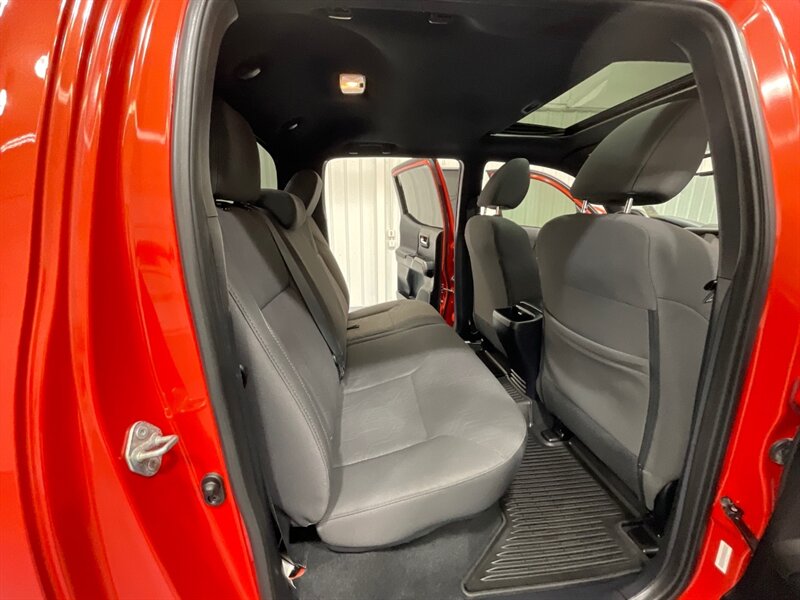 2017 Toyota Tacoma TRD Sport 4X4 / V6 / LIFT w. NEW WHEELS & TIRES /Sunroof / Heated Seats ./ Blind Spot Alert / Navigation & Backup Camera / ZERO RUST - Photo 13 - Gladstone, OR 97027