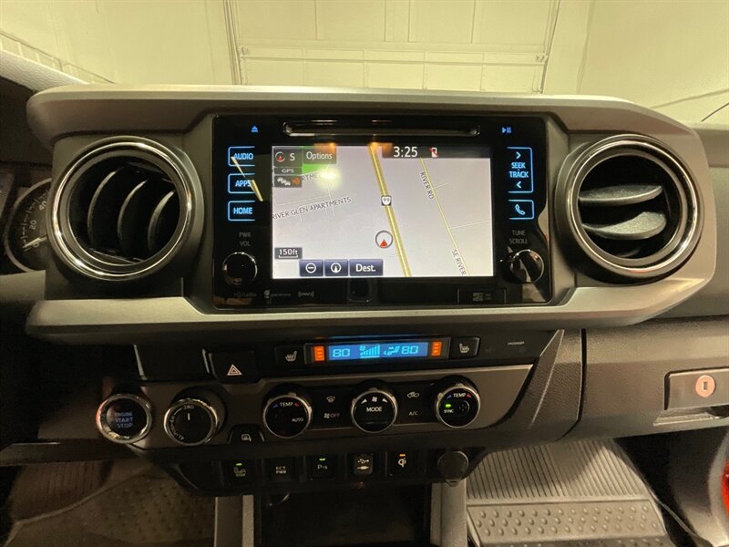 2017 Toyota Tacoma TRD Sport 4X4 / V6 / LIFT w. NEW WHEELS & TIRES /Sunroof / Heated Seats ./ Blind Spot Alert / Navigation & Backup Camera / ZERO RUST - Photo 16 - Gladstone, OR 97027