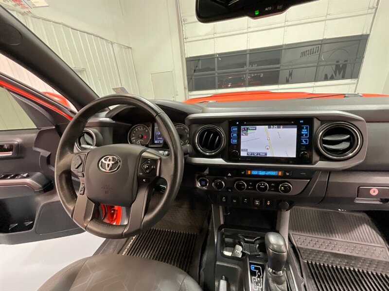 2017 Toyota Tacoma TRD Sport 4X4 / V6 / LIFT w. NEW WHEELS & TIRES /Sunroof / Heated Seats ./ Blind Spot Alert / Navigation & Backup Camera / ZERO RUST - Photo 46 - Gladstone, OR 97027