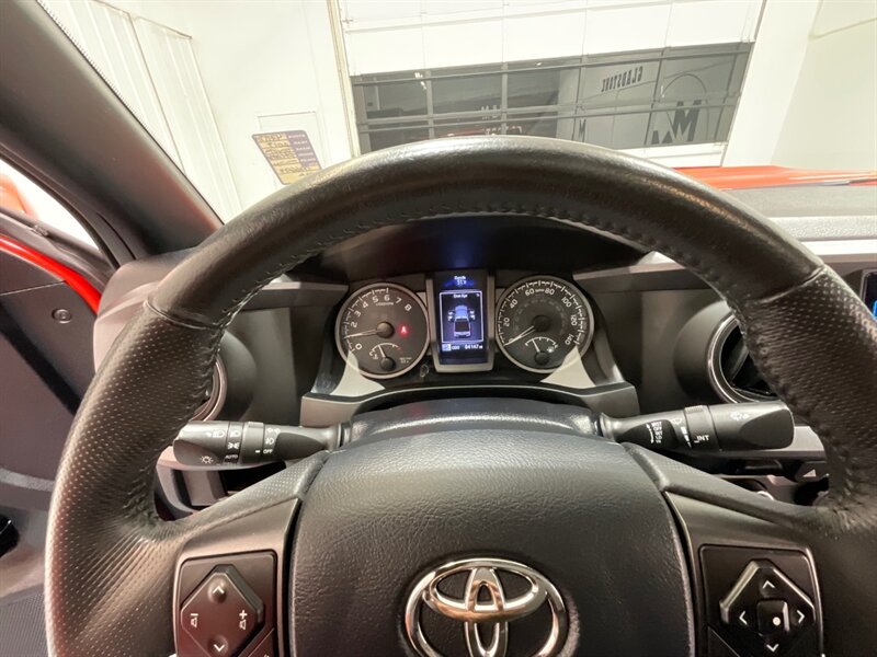 2017 Toyota Tacoma TRD Sport 4X4 / V6 / LIFT w. NEW WHEELS & TIRES /Sunroof / Heated Seats ./ Blind Spot Alert / Navigation & Backup Camera / ZERO RUST - Photo 48 - Gladstone, OR 97027
