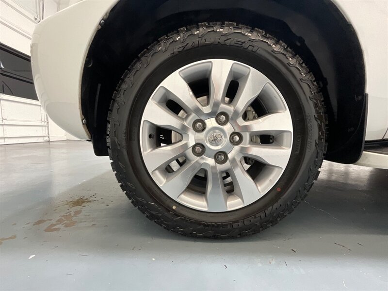 2014 Toyota Sequoia Platinum 4X4 5.7L V8 /3RD SEAT / NEW TIRES /Sunroof / DVD Player / Heated & Cooled Seats - Photo 23 - Gladstone, OR 97027