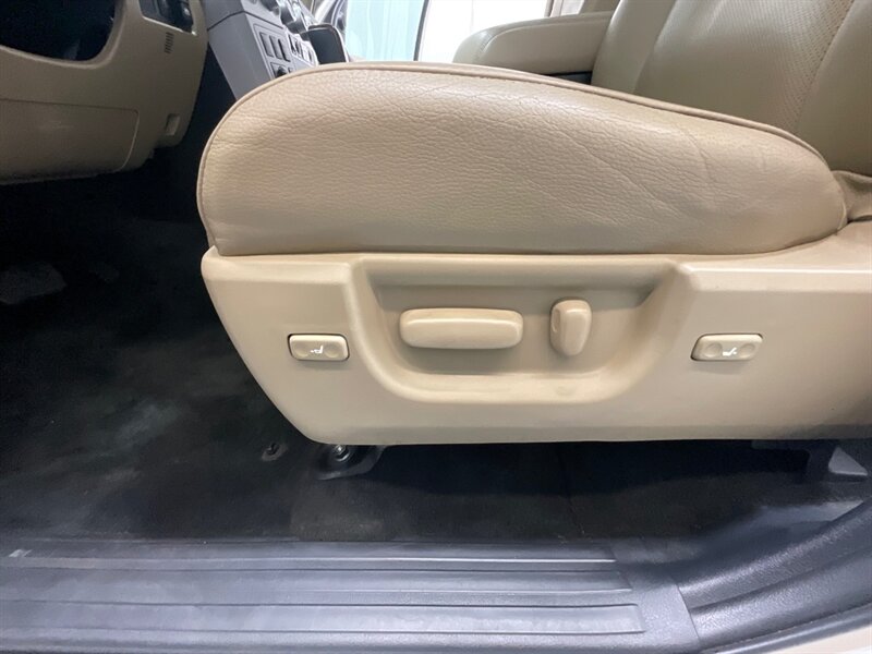 2014 Toyota Sequoia Platinum 4X4 5.7L V8 /3RD SEAT / NEW TIRES /Sunroof / DVD Player / Heated & Cooled Seats - Photo 35 - Gladstone, OR 97027