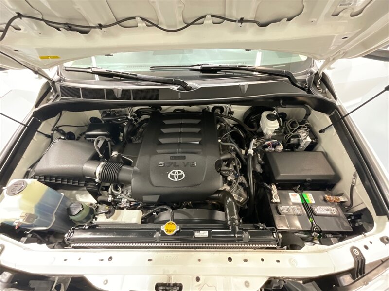 2014 Toyota Sequoia Platinum 4X4 5.7L V8 /3RD SEAT / NEW TIRES /Sunroof / DVD Player / Heated & Cooled Seats - Photo 56 - Gladstone, OR 97027