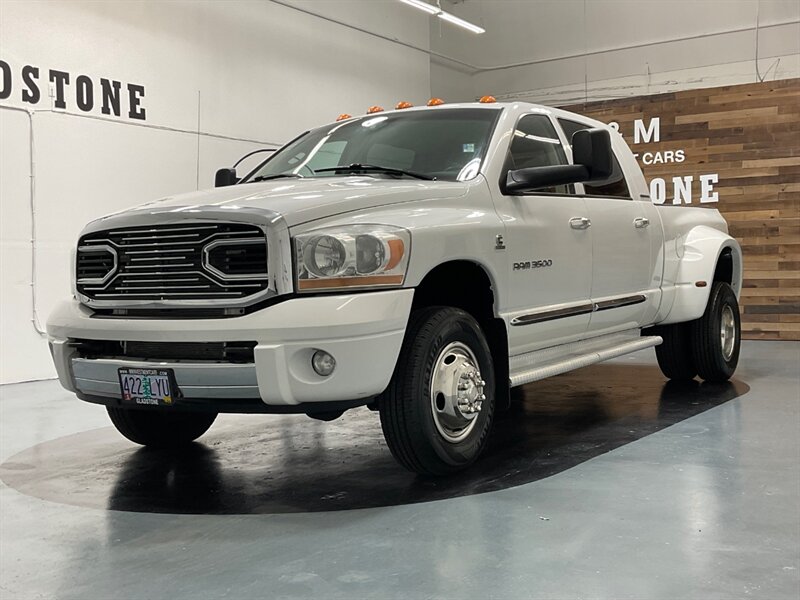 2006 Dodge Ram 3500 Laramie MEGACAB 4X4 / DUALLY / 5.9L CUMMINS DIESEL  / NO RUST / FULLY LOADED - Photo 59 - Gladstone, OR 97027