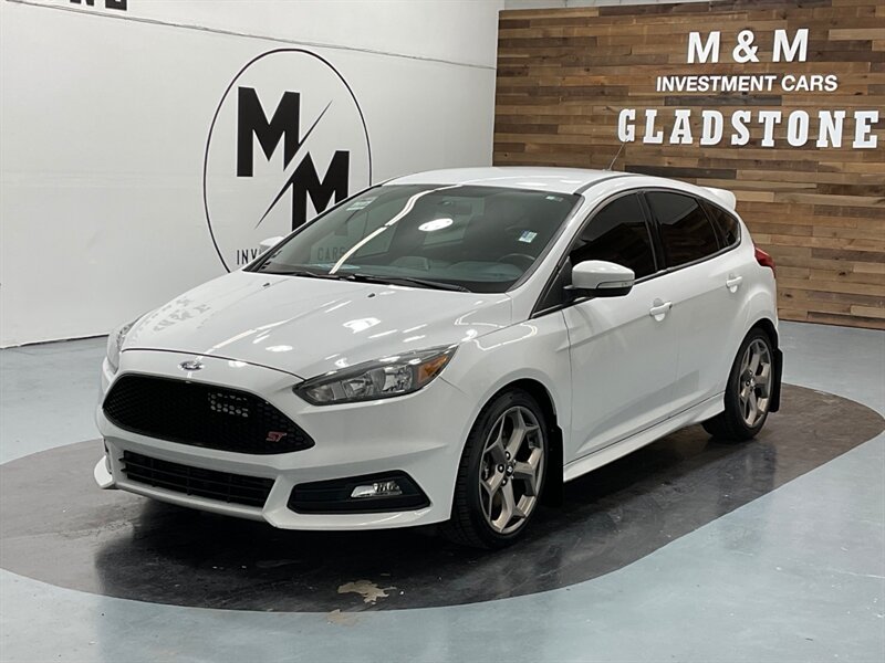 2018 Ford Focus ST Hatch Back / 4Cyl EcoBoost / 6-SPEED / 55K MILE  / Back up Camera - Photo 54 - Gladstone, OR 97027