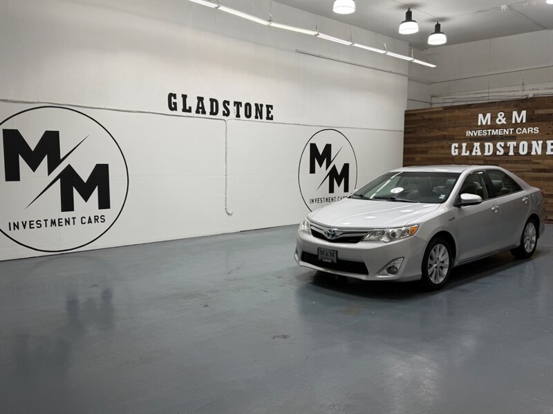 2014 Toyota Camry Hybrid XLE / Backup Camera / Local Car /Excel Cond - Photo 25 - Gladstone, OR 97027