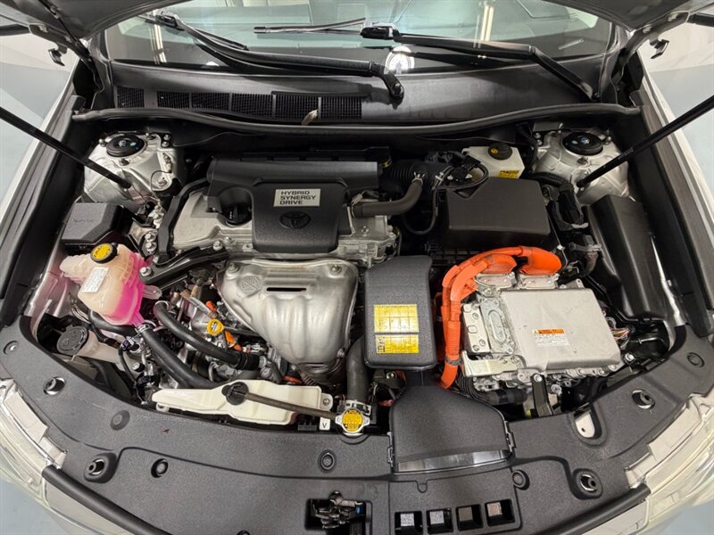 2014 Toyota Camry Hybrid XLE / Backup Camera / Local Car /Excel Cond - Photo 43 - Gladstone, OR 97027
