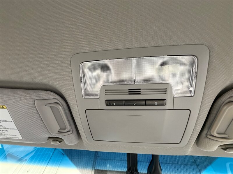 2014 Toyota Camry Hybrid XLE / Backup Camera / Local Car /Excel Cond - Photo 38 - Gladstone, OR 97027