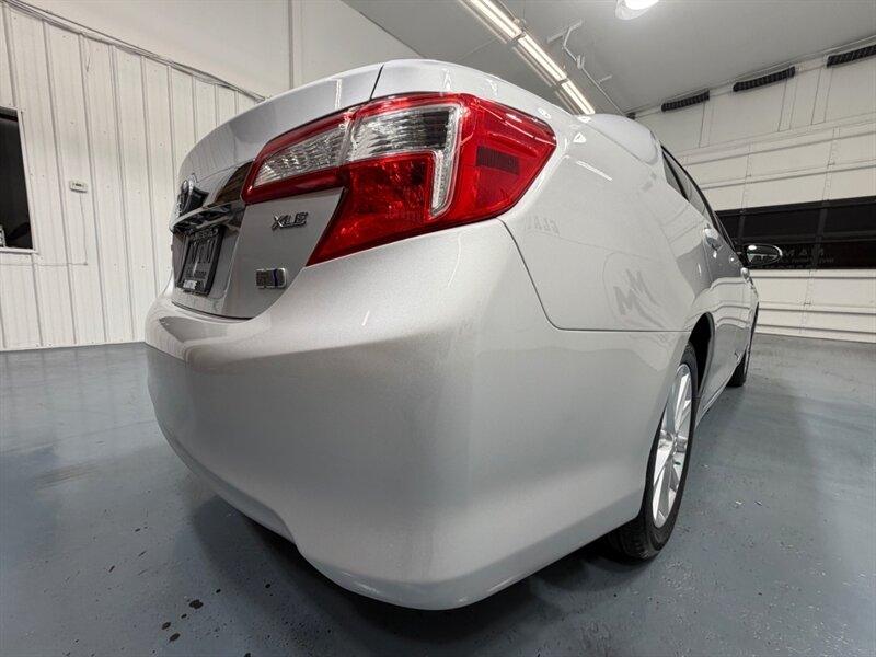 2014 Toyota Camry Hybrid XLE / Backup Camera / Local Car /Excel Cond - Photo 48 - Gladstone, OR 97027