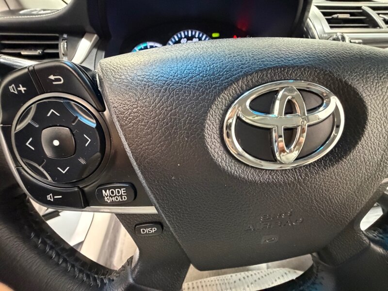 2014 Toyota Camry Hybrid XLE / Backup Camera / Local Car /Excel Cond - Photo 39 - Gladstone, OR 97027