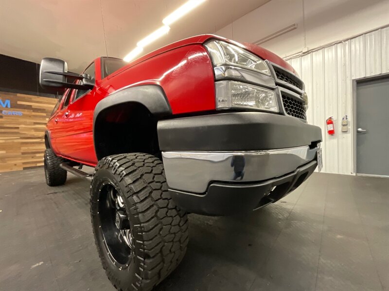 2006 Chevrolet Silverado 2500 LT Crew Cab 4X4 / 6.6L DIESEL / Leather / LIFTED  LOCAL OREGON TRUCK / RUST FREE / LIFTED w/ 35 " TIRES & 20 " AE WHEELS / SHARP & SUPER CLEAN !! - Photo 10 - Gladstone, OR 97027