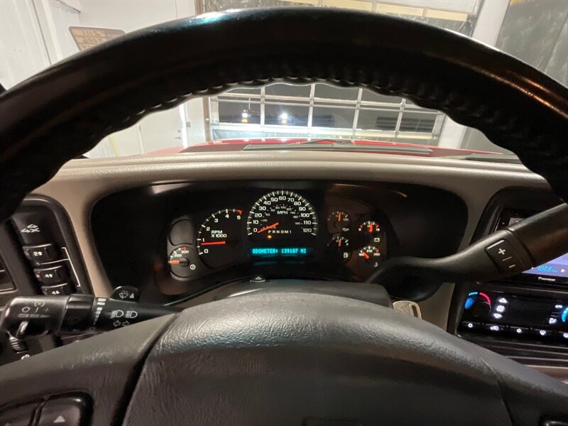 2006 Chevrolet Silverado 2500 LT Crew Cab 4X4 / 6.6L DIESEL / Leather / LIFTED  LOCAL OREGON TRUCK / RUST FREE / LIFTED w/ 35 " TIRES & 20 " AE WHEELS / SHARP & SUPER CLEAN !! - Photo 34 - Gladstone, OR 97027