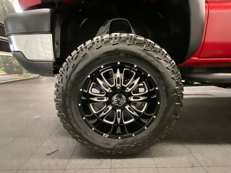 2006 Chevrolet Silverado 2500 LT Crew Cab 4X4 / 6.6L DIESEL / Leather / LIFTED  LOCAL OREGON TRUCK / RUST FREE / LIFTED w/ 35 " TIRES & 20 " AE WHEELS / SHARP & SUPER CLEAN !! - Photo 23 - Gladstone, OR 97027