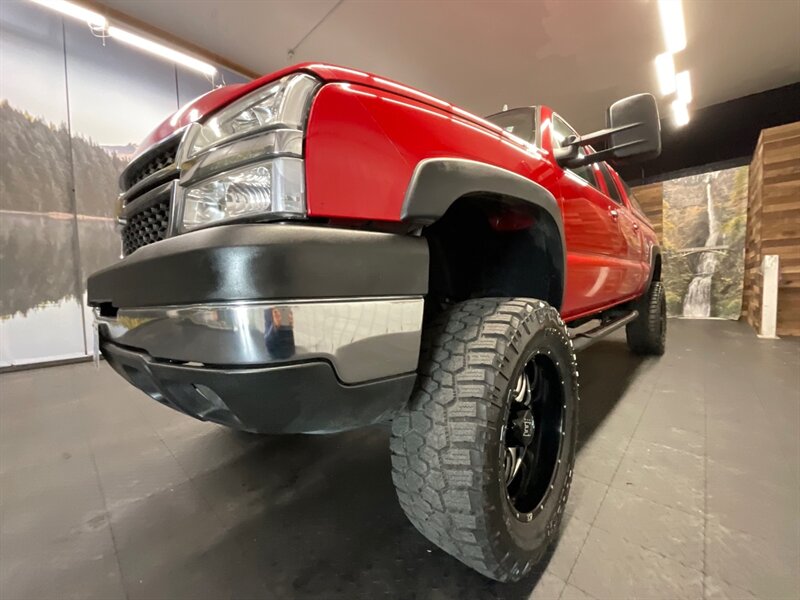 2006 Chevrolet Silverado 2500 LT Crew Cab 4X4 / 6.6L DIESEL / Leather / LIFTED  LOCAL OREGON TRUCK / RUST FREE / LIFTED w/ 35 " TIRES & 20 " AE WHEELS / SHARP & SUPER CLEAN !! - Photo 9 - Gladstone, OR 97027