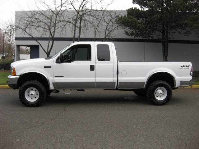 2001 Ford F-250 Super Duty XLT   - Photo 2 - Portland, OR 97217